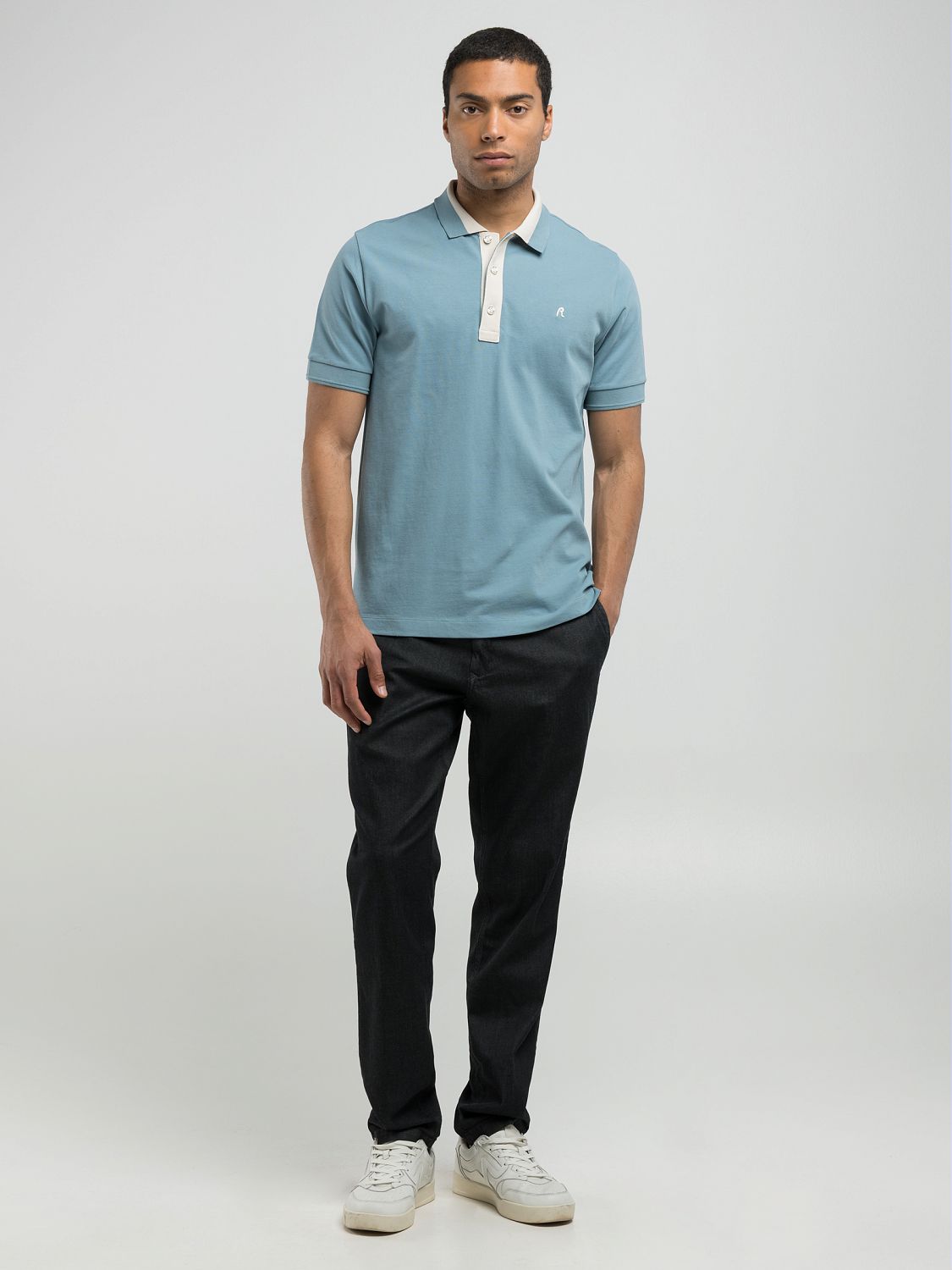 Polo-Shirt with Contrasting Placket