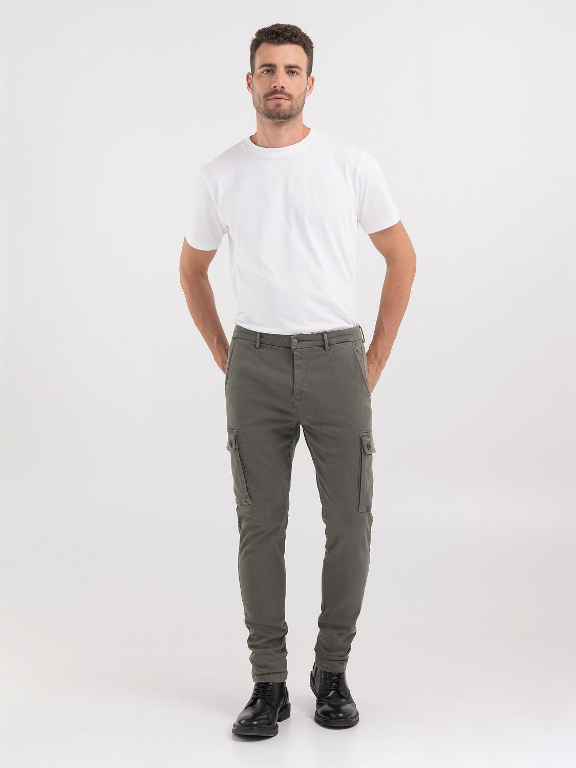 Slim Fit Jaan Jeans