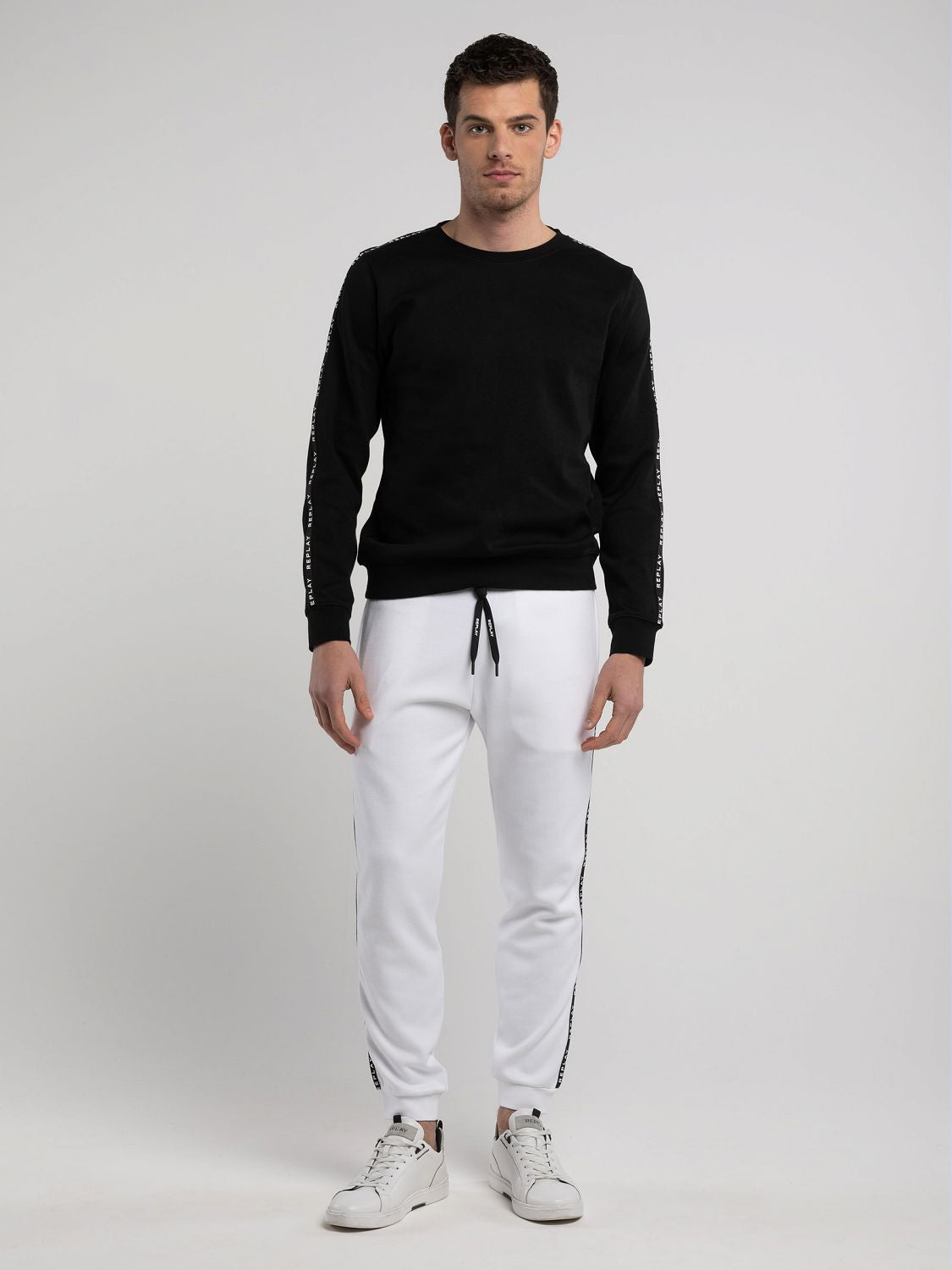 Jogger Trousers with Customized Edges