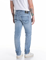 Straight-Fit Jeans