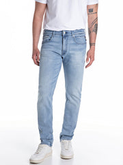 Straight-Fit Jeans